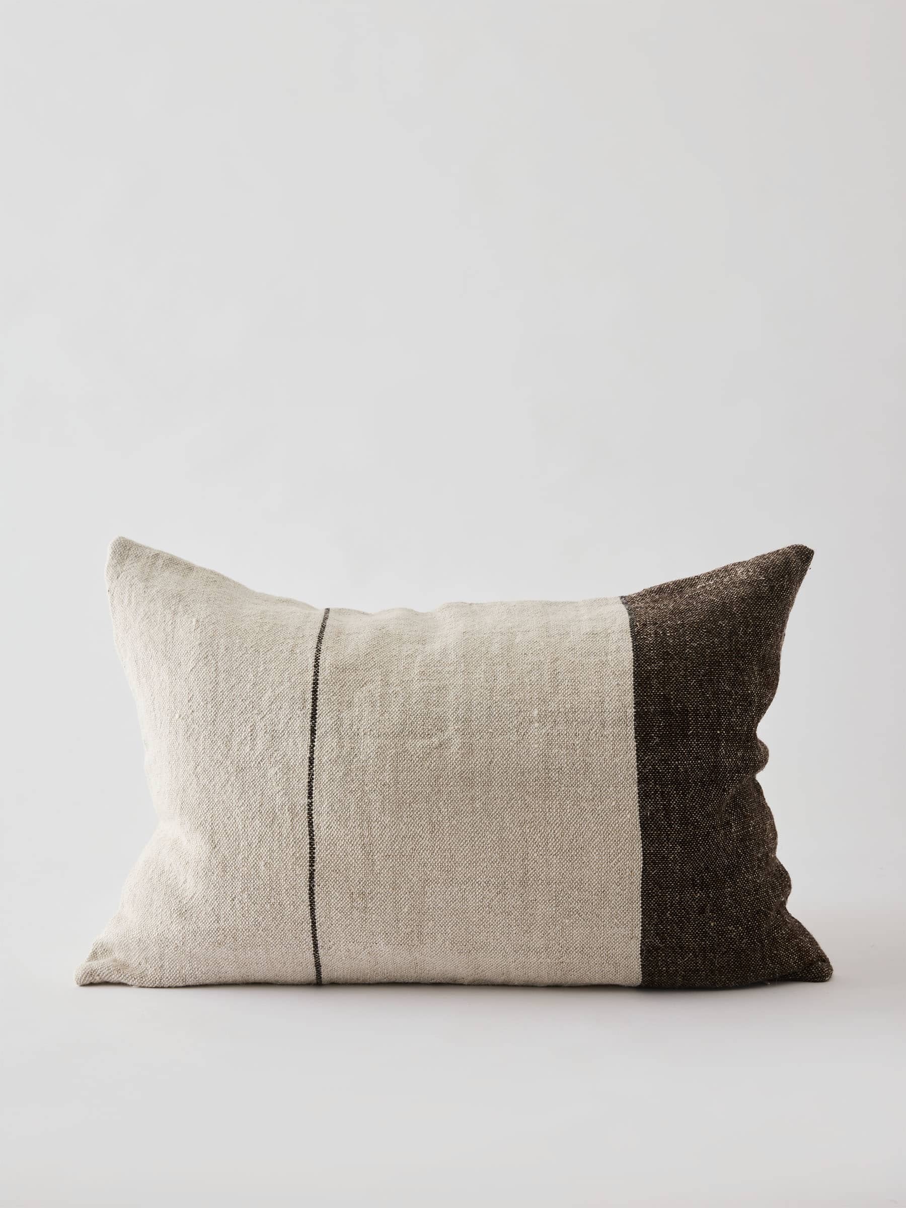 Kussen Adrian 40 x 60 - brown