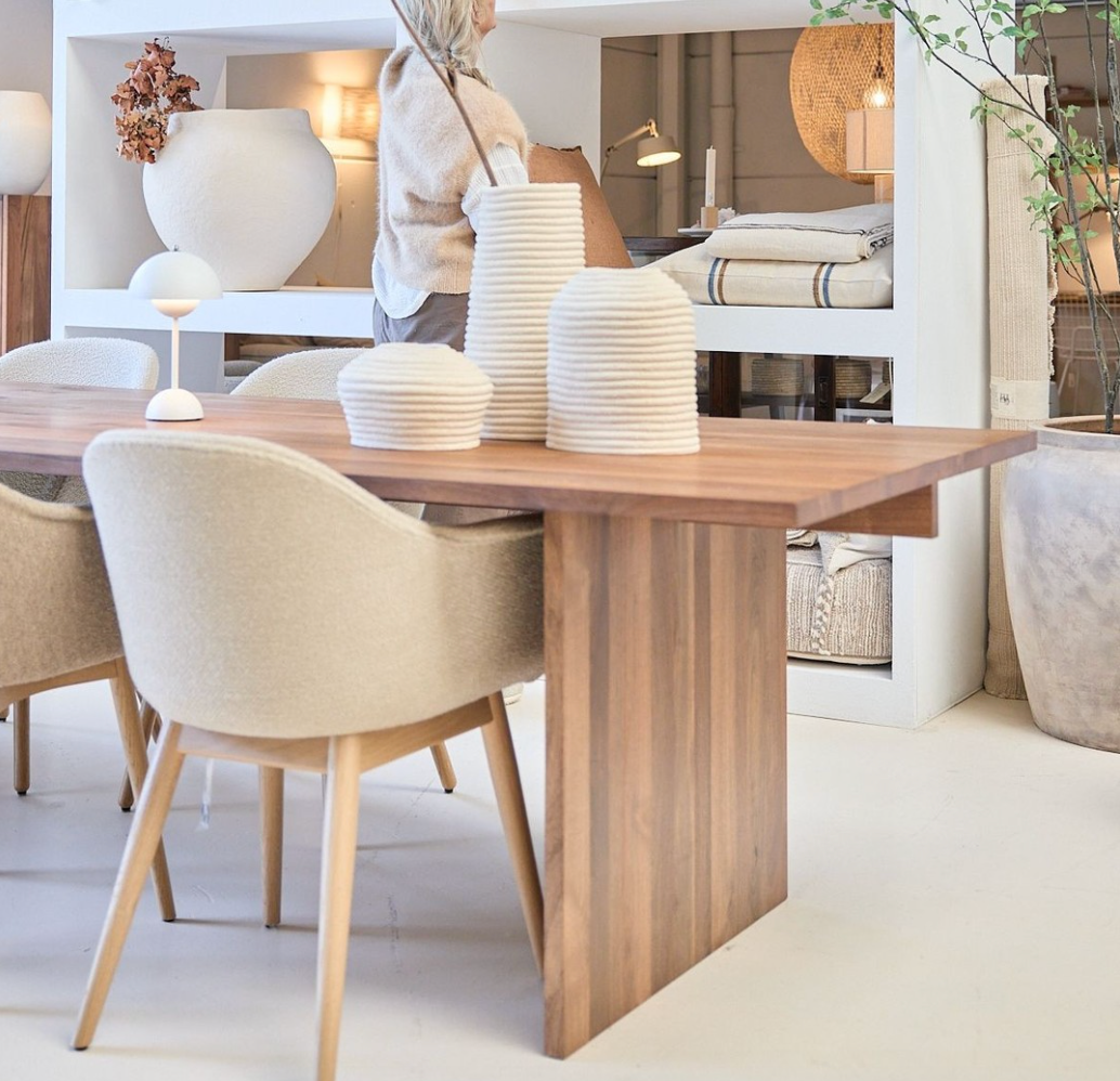 Eettafel GRUT 6 | walnoot olie | 302 x 98 cm