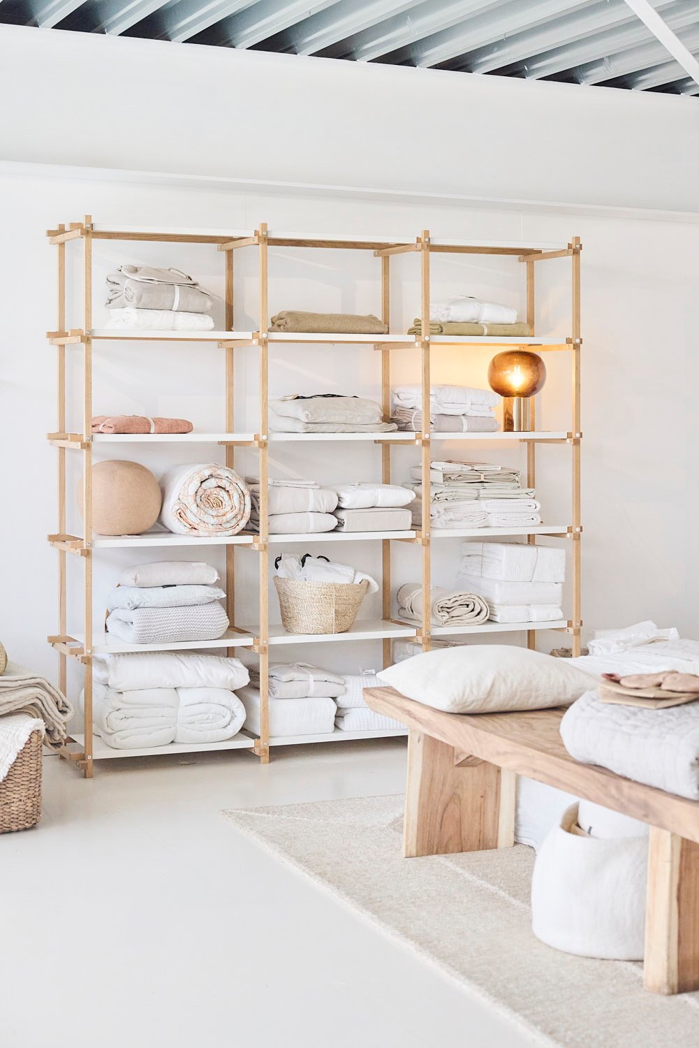 SHOWROOMMODEL kast Woody